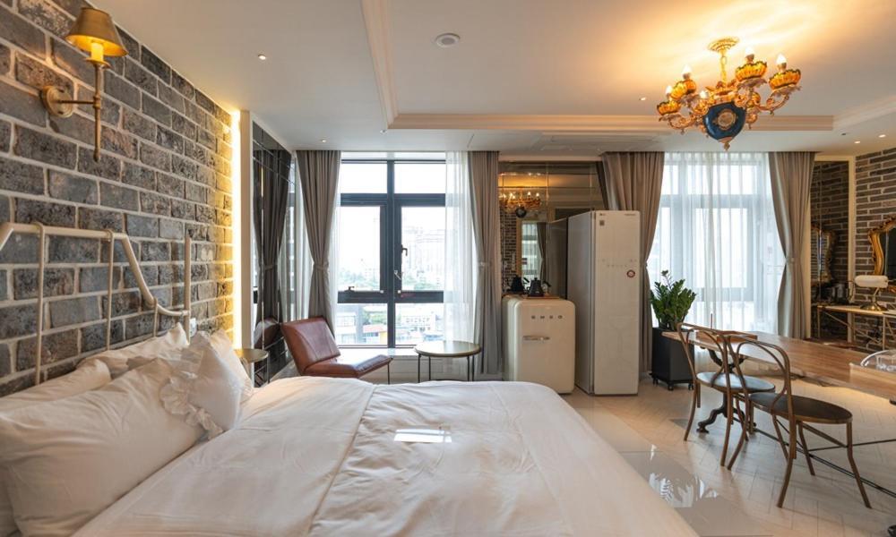 Daegu February Hotel Dongseongro Extérieur photo