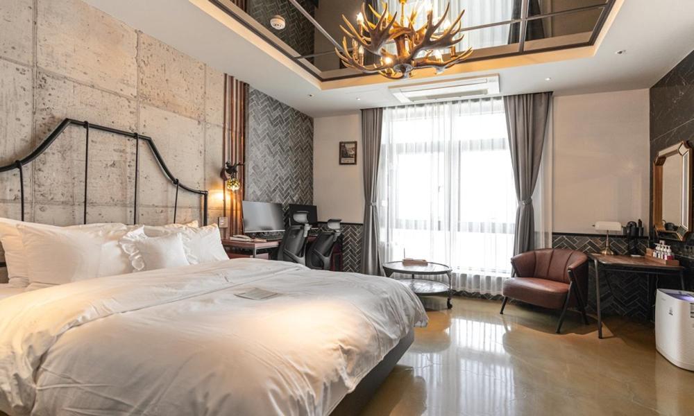 Daegu February Hotel Dongseongro Extérieur photo