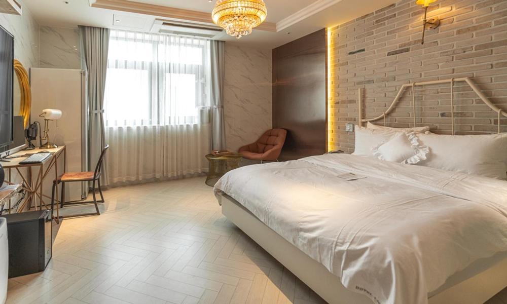 Daegu February Hotel Dongseongro Extérieur photo